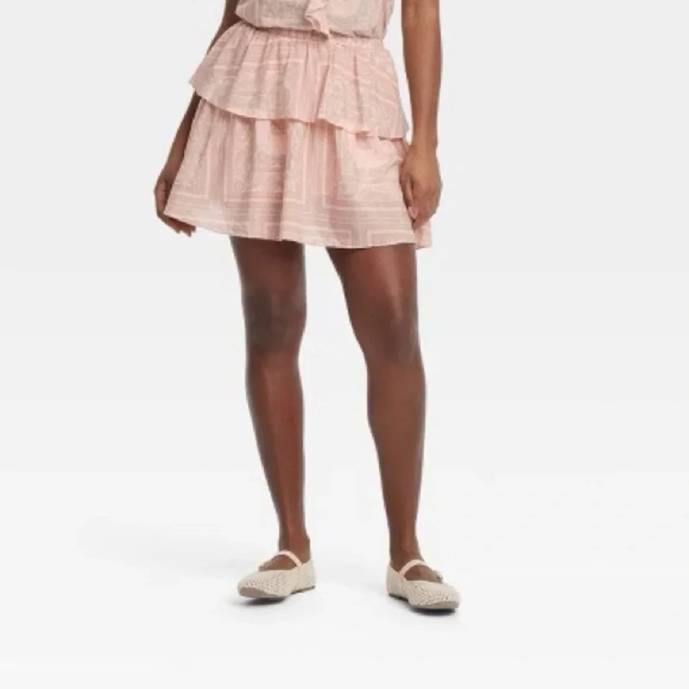 Universal Thread Peach Paisley Mini Skirt Set Size Large